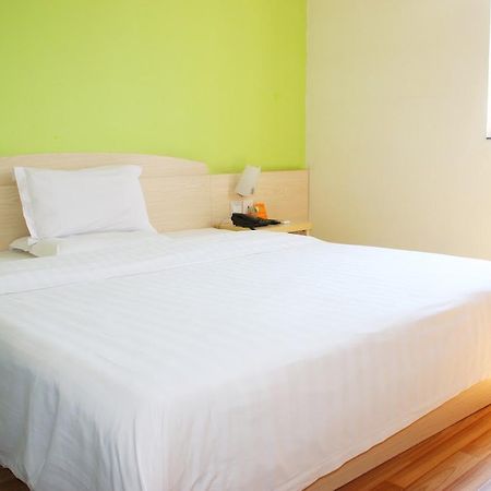 7Days Inn Qingdao Development Zone Jinshatan エクステリア 写真
